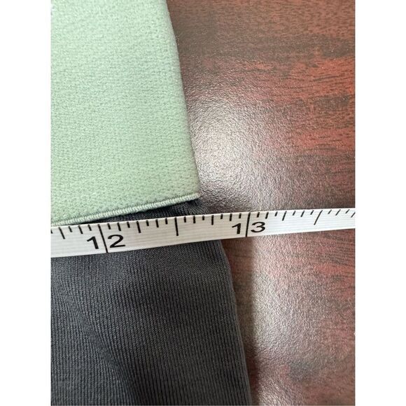 Gymshark Grey and Mint Green Athletic Leggings Size X-Small - Picture 7 of 8